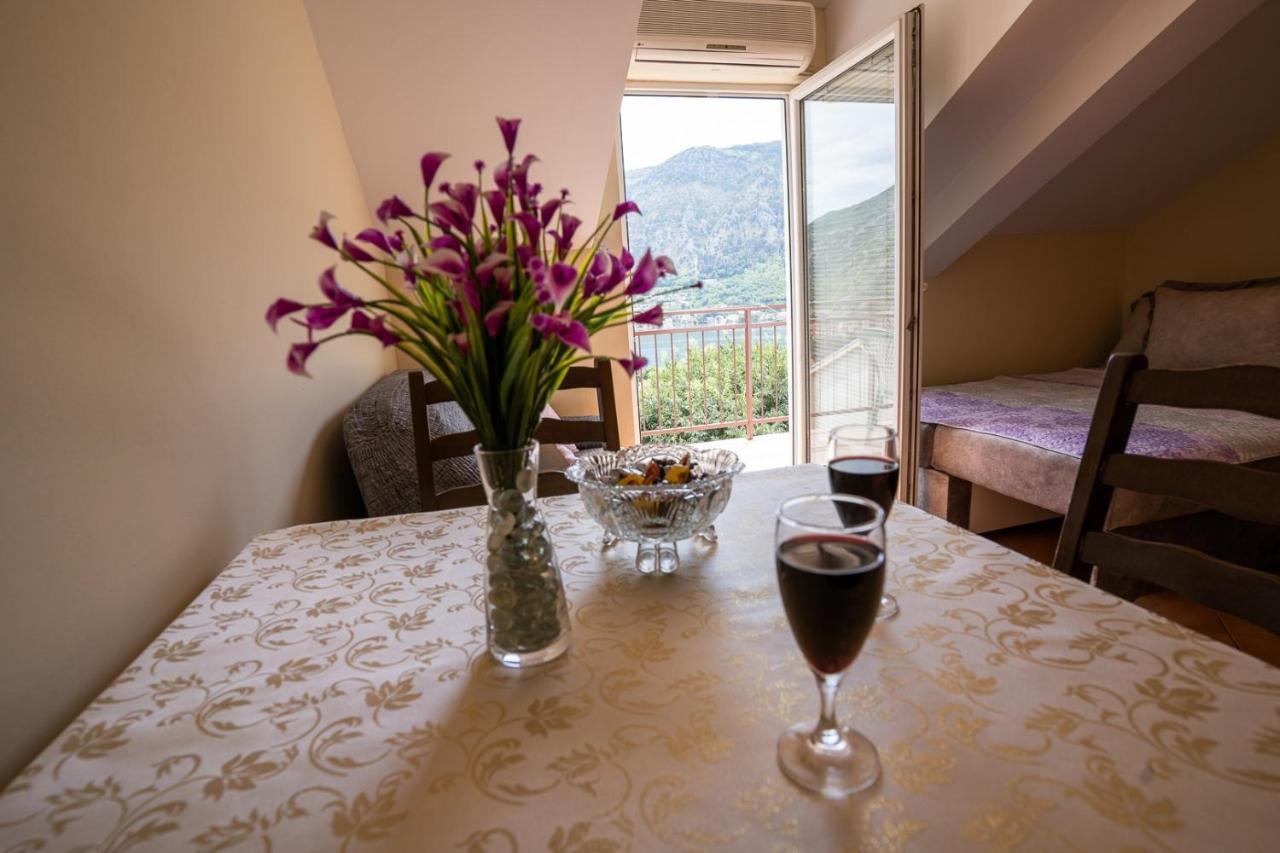 Albatros Apartment Котор Екстериор снимка
