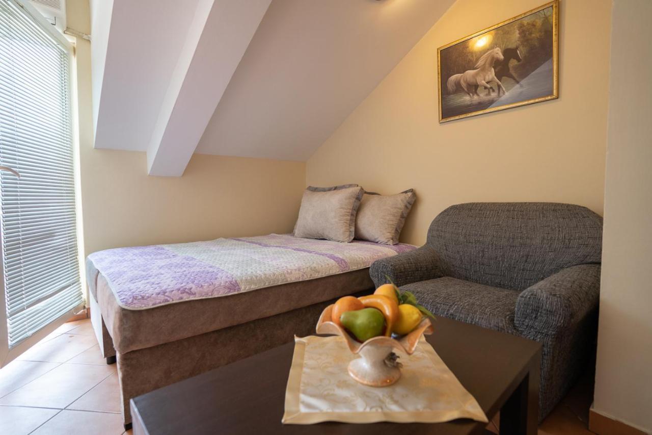 Albatros Apartment Котор Екстериор снимка