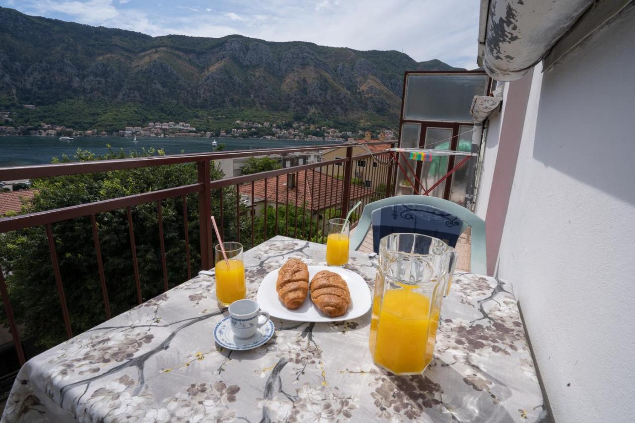 Albatros Apartment Котор Екстериор снимка